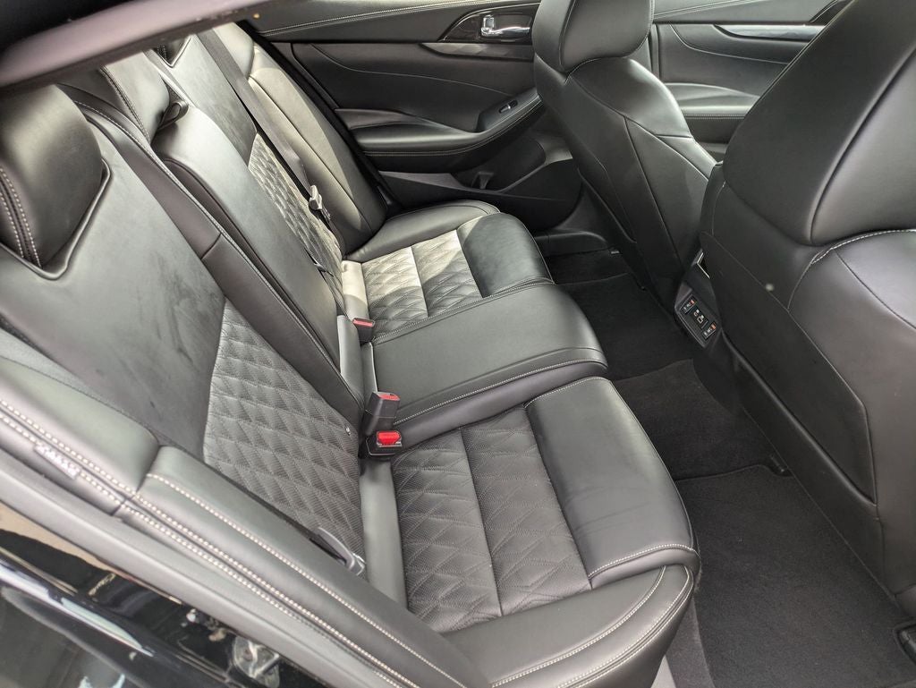 2023 Nissan Maxima Platinum