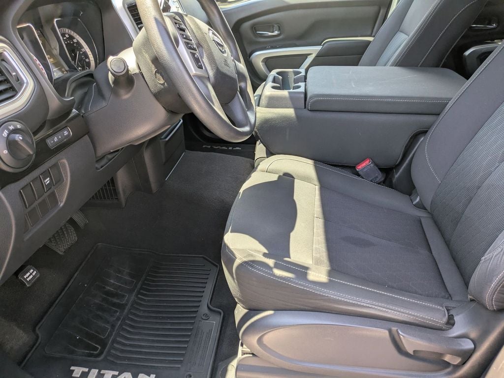 2017 Nissan Titan XD SV