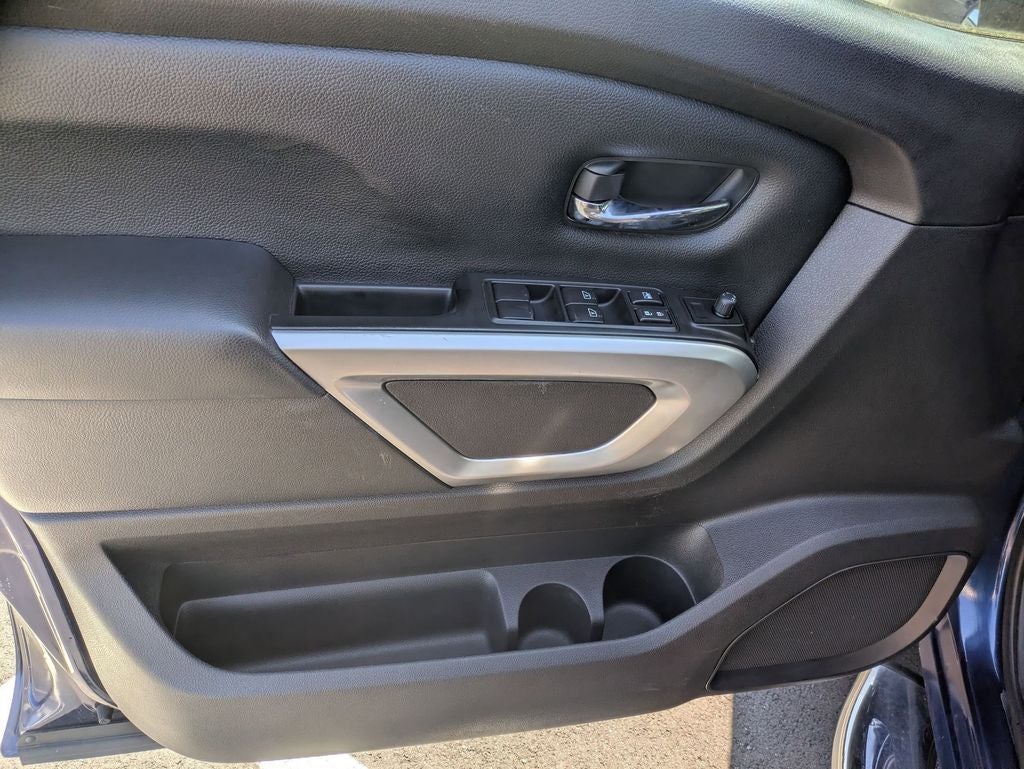 2017 Nissan Titan XD SV