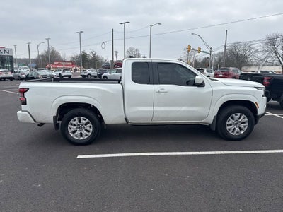 2024 Nissan Frontier SV