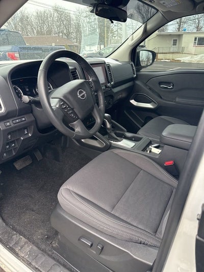 2024 Nissan Frontier SV