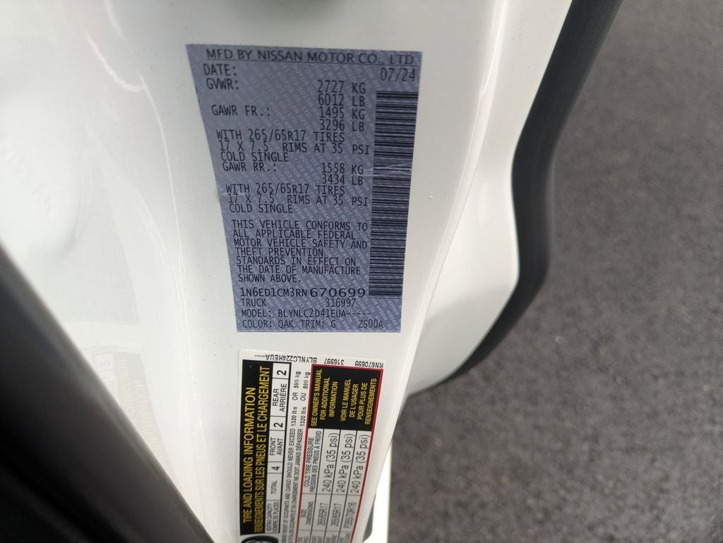 2024 Nissan Frontier SV