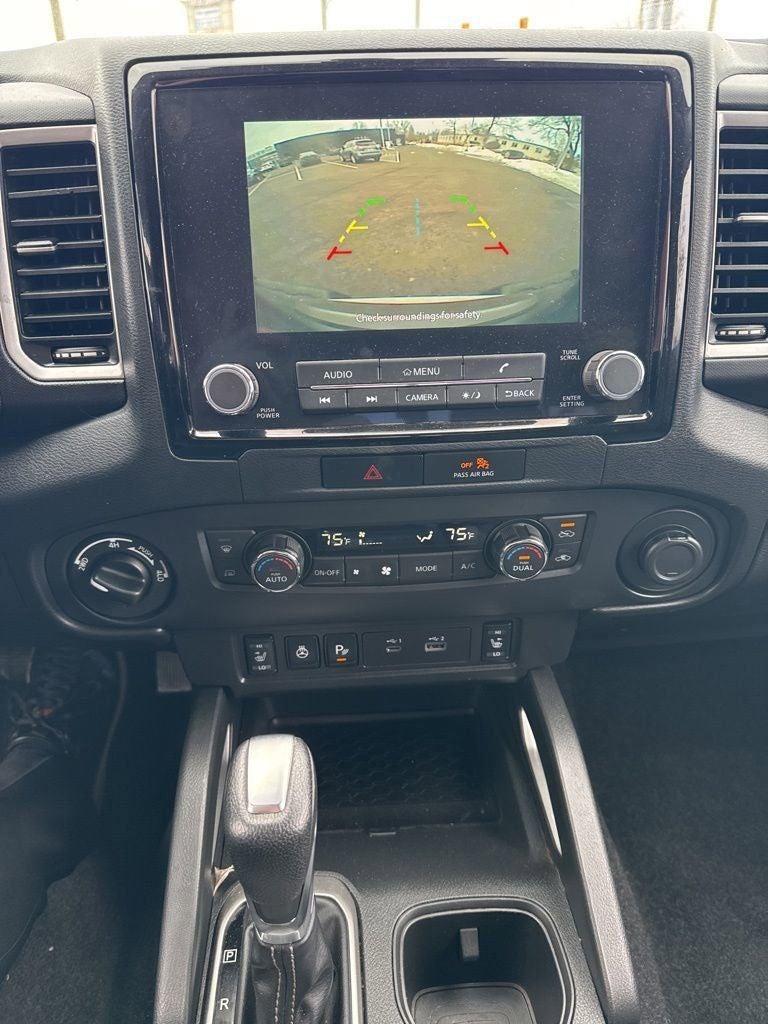 2023 Nissan Frontier SV