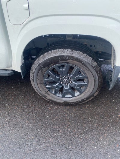2023 Nissan Frontier SV