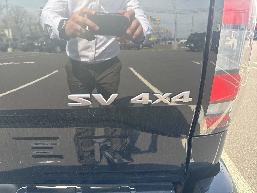 2022 Nissan Frontier SV