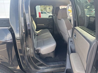 2022 Nissan Frontier SV