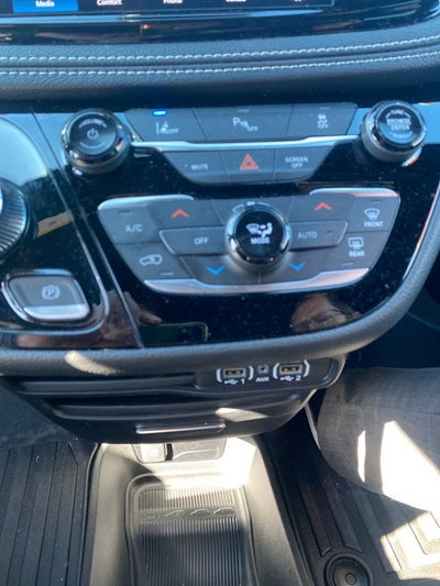 2025 Chrysler Pacifica Hybrid Select