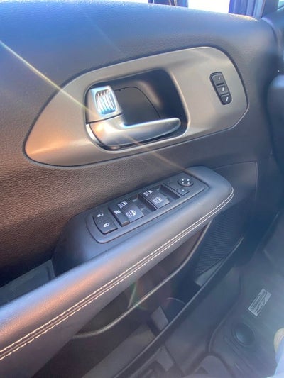 2025 Chrysler Pacifica Hybrid Select