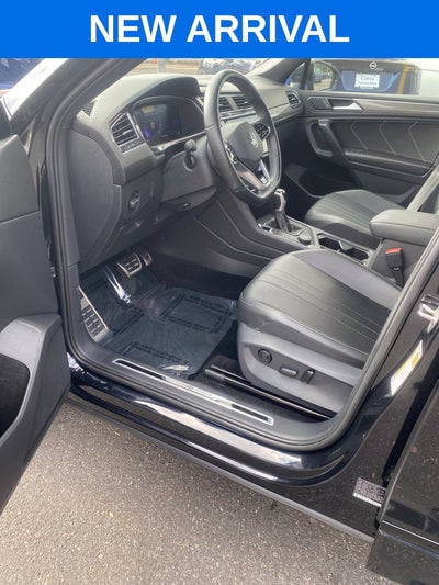2023 Volkswagen Tiguan 2.0T SE R-Line Black