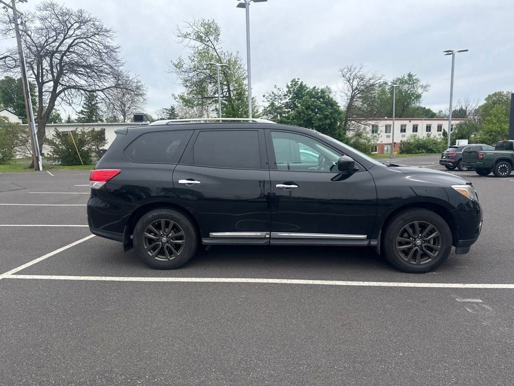 2013 Nissan Pathfinder SL
