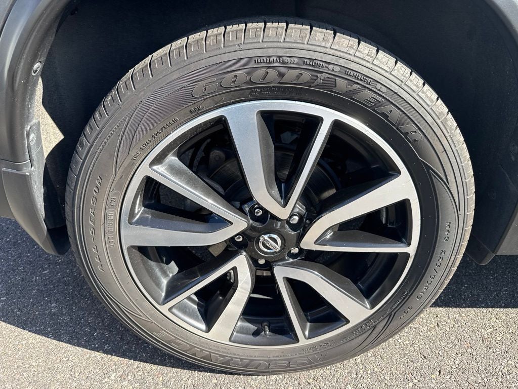 2020 Nissan Rogue SL