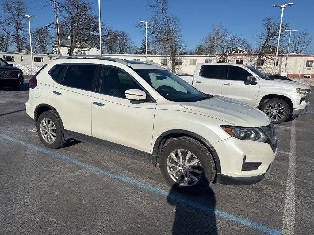 2017 Nissan Rogue SV