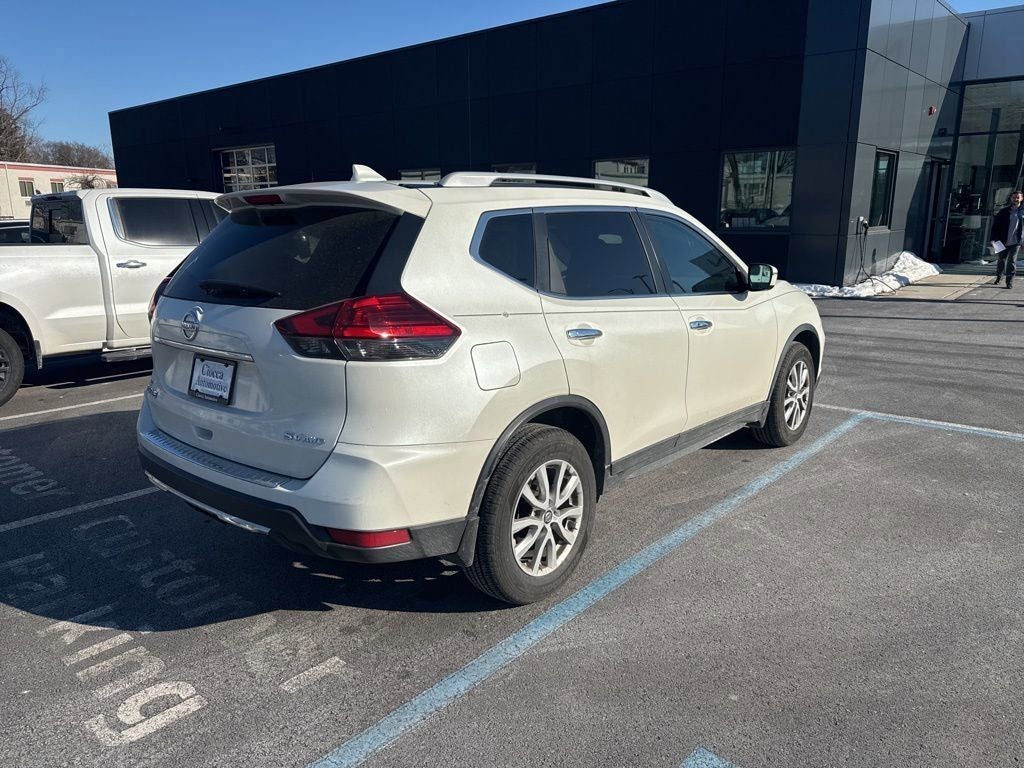 2017 Nissan Rogue SV