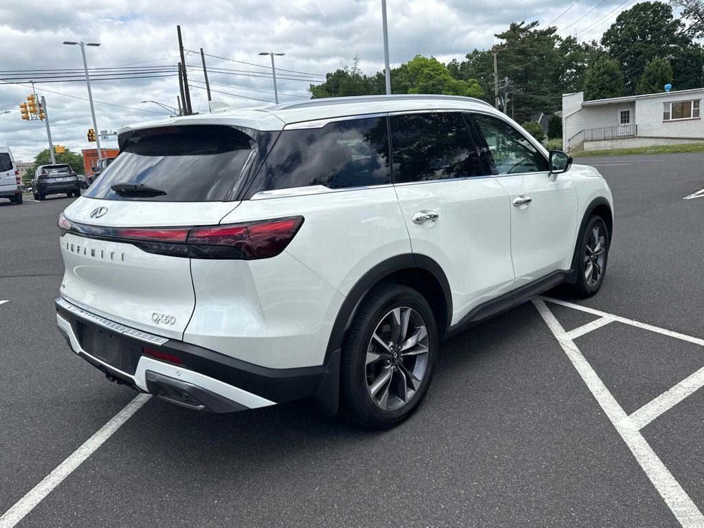 2022 INFINITI QX60 LUXE