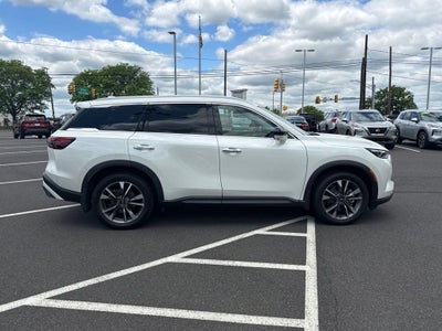 2022 INFINITI QX60 LUXE