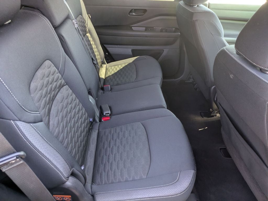 2024 Nissan Pathfinder S