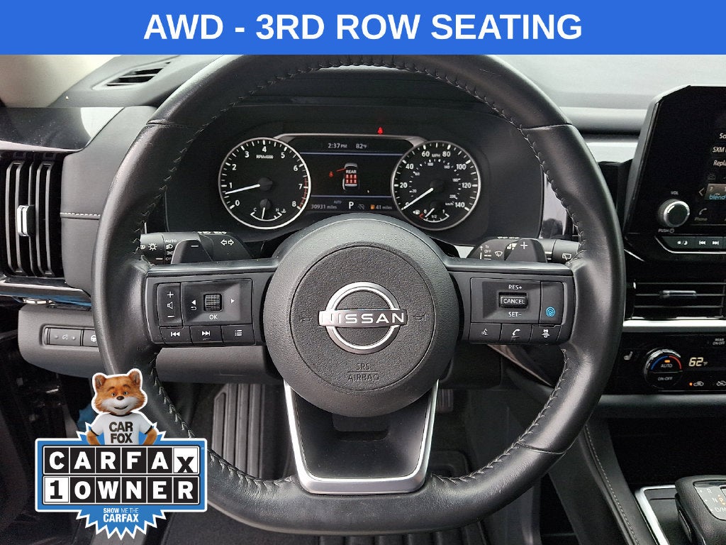 2024 Nissan Pathfinder SV