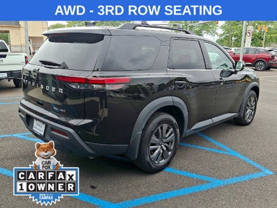 2024 Nissan Pathfinder SV