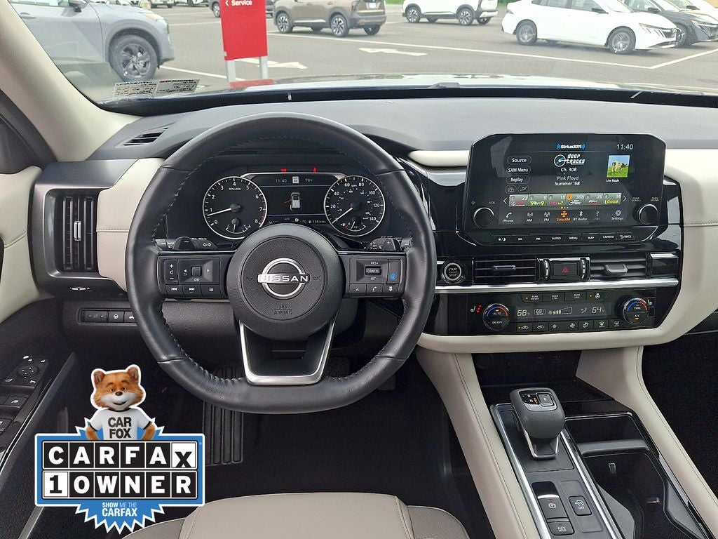 2024 Nissan Pathfinder SL