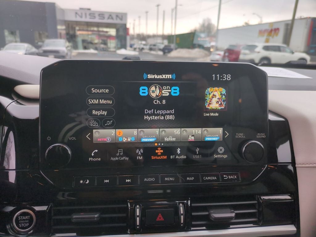 2022 Nissan Pathfinder SL