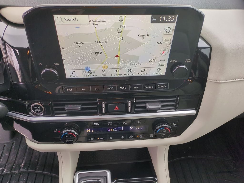 2022 Nissan Pathfinder SL