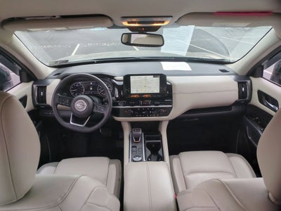 2022 Nissan Pathfinder SL