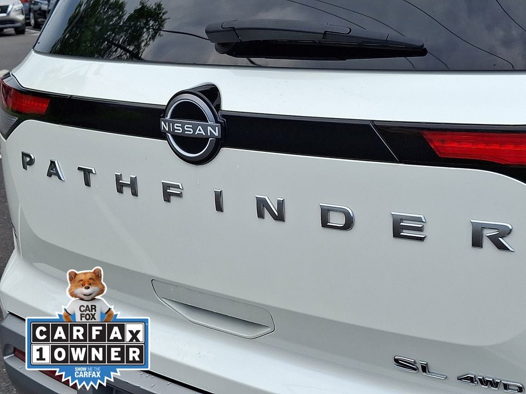 2023 Nissan Pathfinder SL