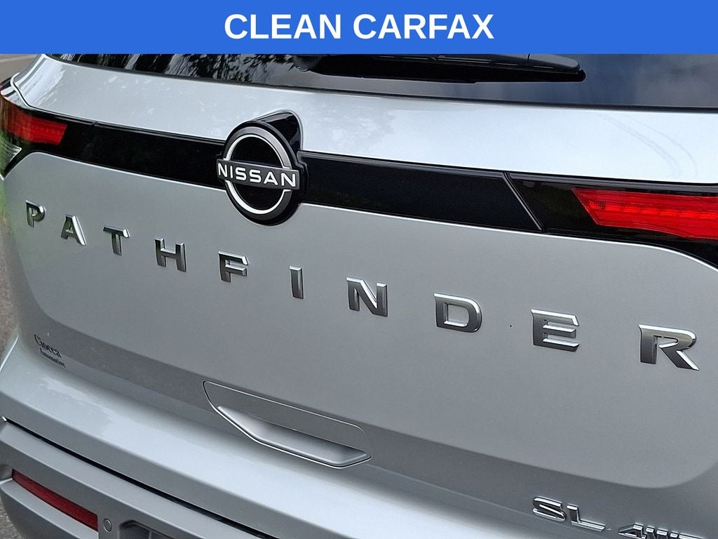2023 Nissan Pathfinder SL