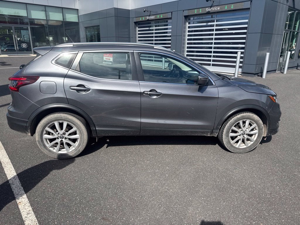 2022 Nissan Rogue Sport SV