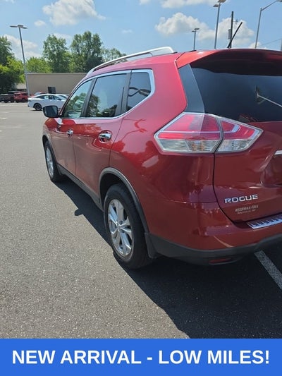 2016 Nissan Rogue SV