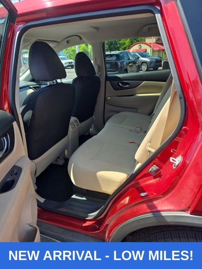 2016 Nissan Rogue SV