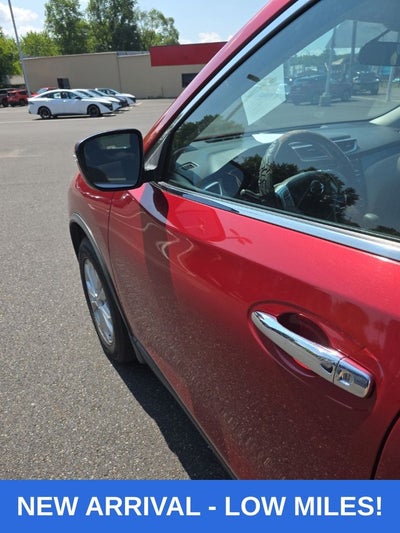 2016 Nissan Rogue SV