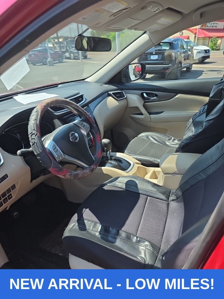 2016 Nissan Rogue SV