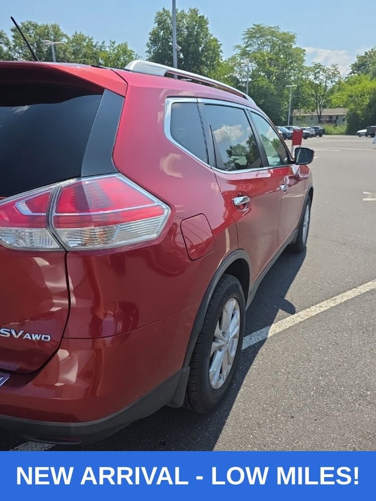 2016 Nissan Rogue SV