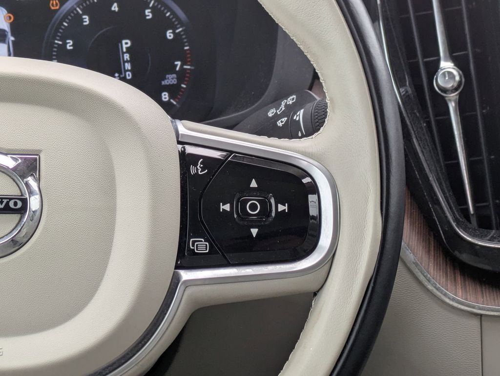 2019 Volvo XC60 T5 Inscription