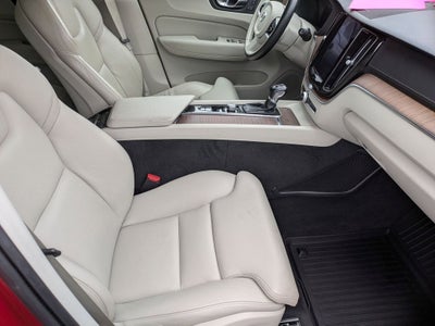 2019 Volvo XC60 T5 Inscription