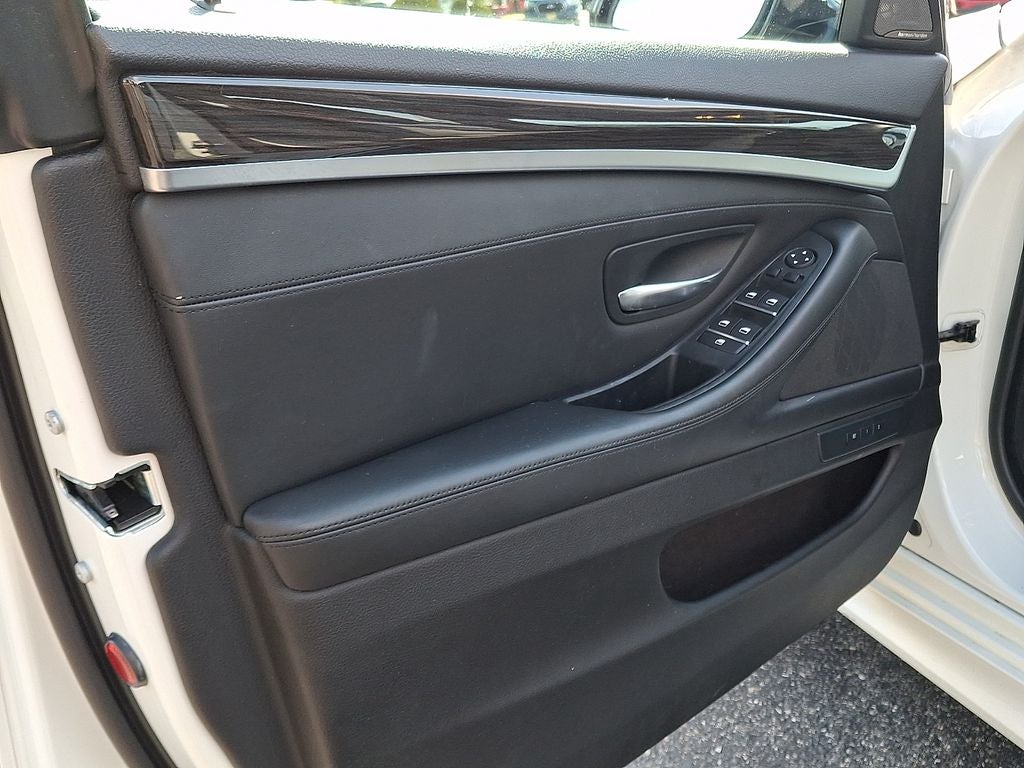 2015 BMW 5 Series 550i xDrive