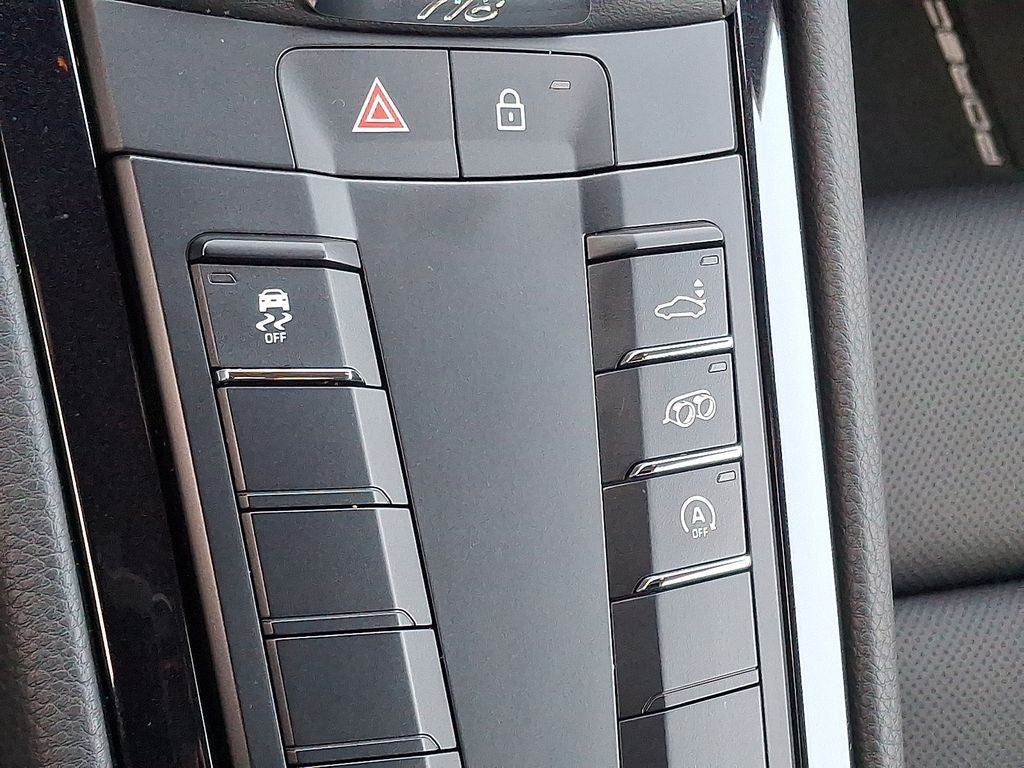 2025 Porsche 718 Cayman Base