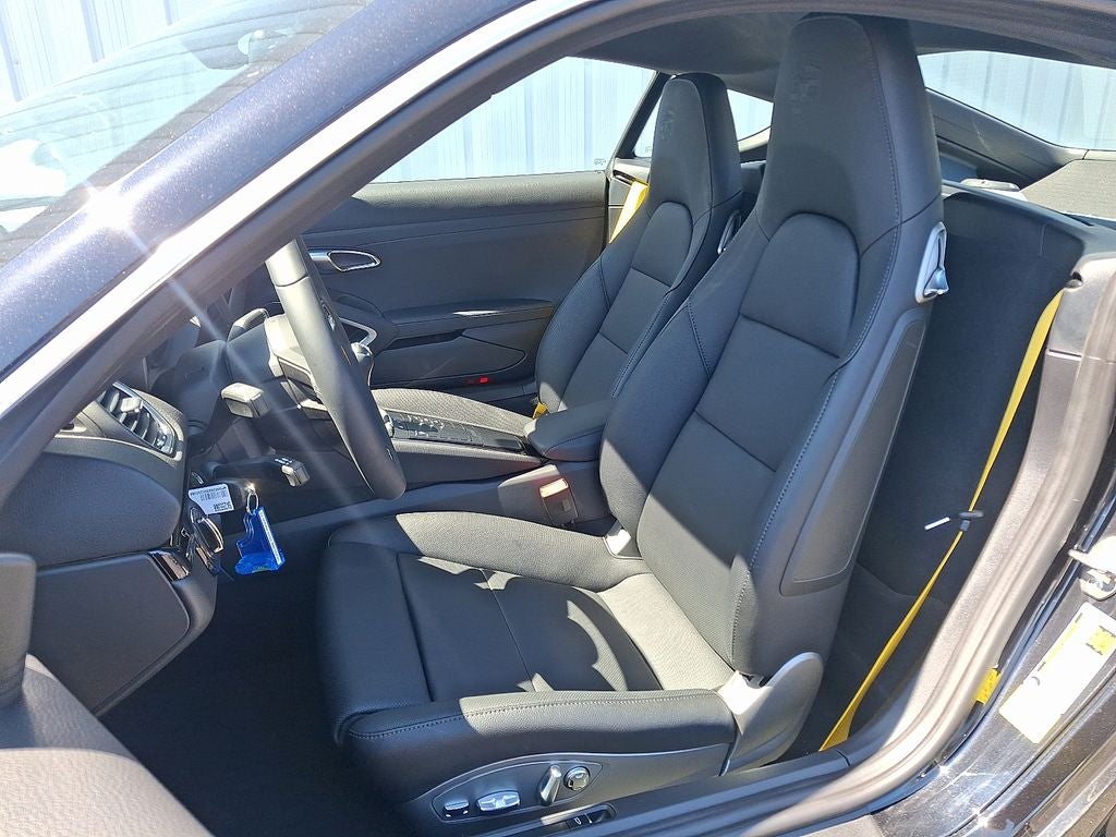 2025 Porsche 718 Cayman Base