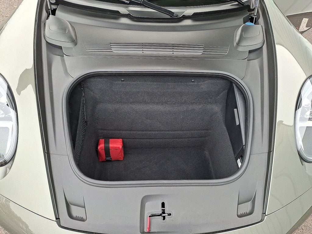 2023 Porsche 911 Carrera