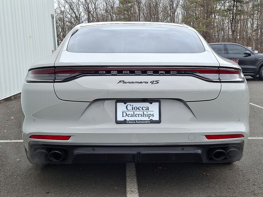 2023 Porsche Panamera 4S