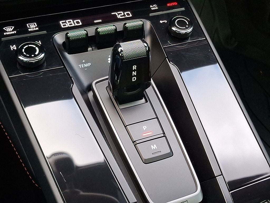 2022 Porsche 911 Carrera GTS