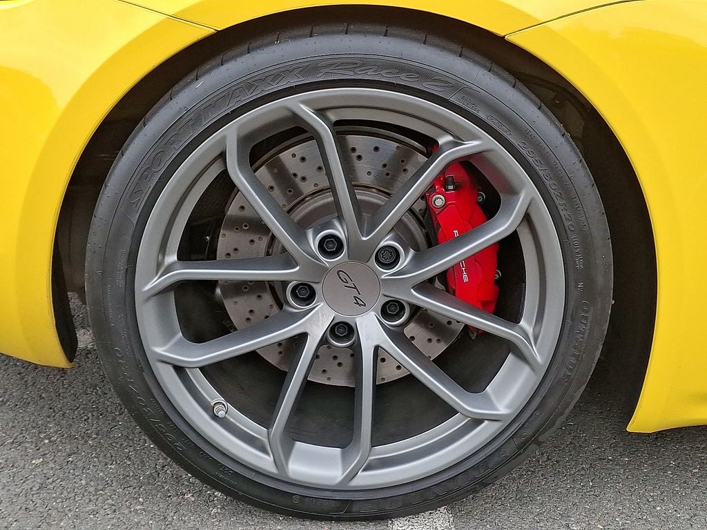 2023 Porsche 718 Cayman GT4