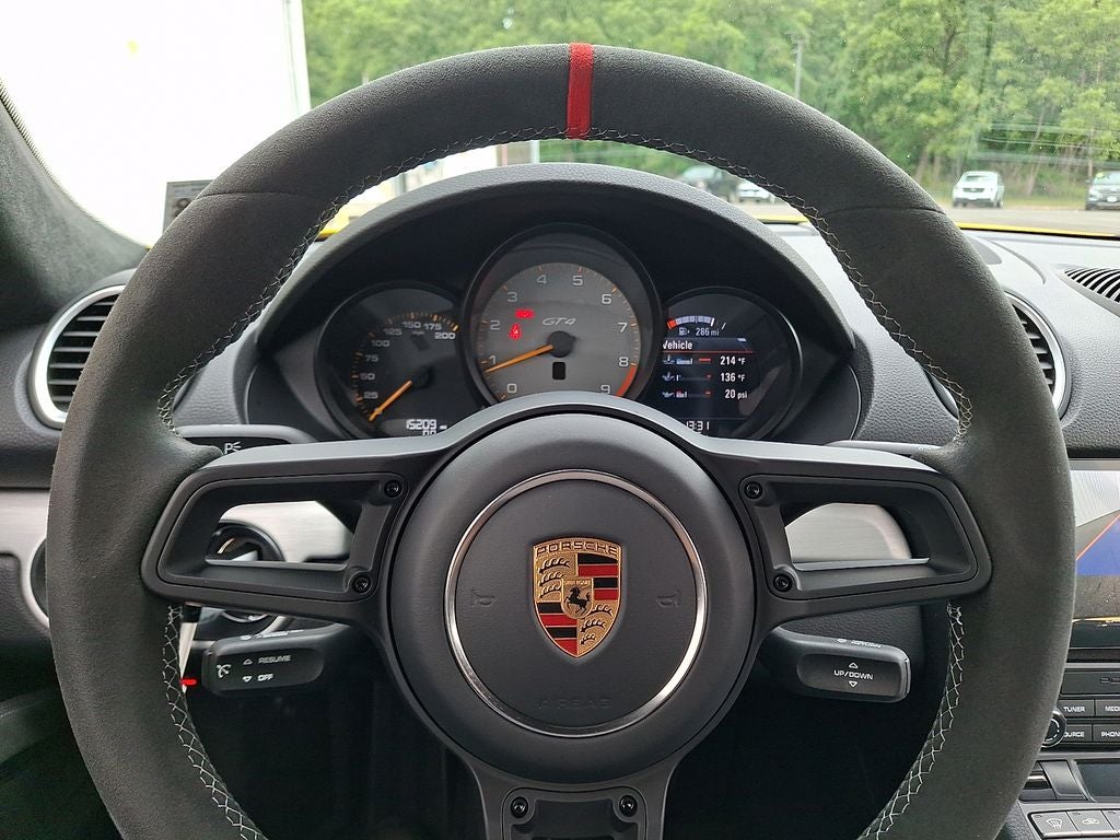 2023 Porsche 718 Cayman GT4