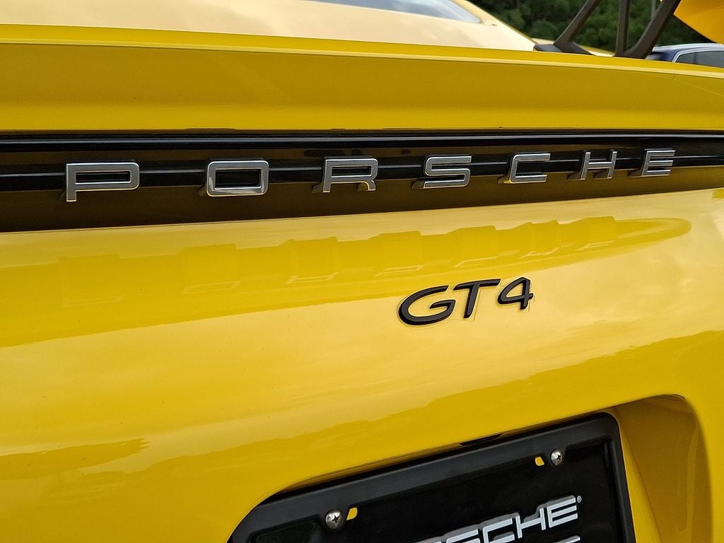2023 Porsche 718 Cayman GT4
