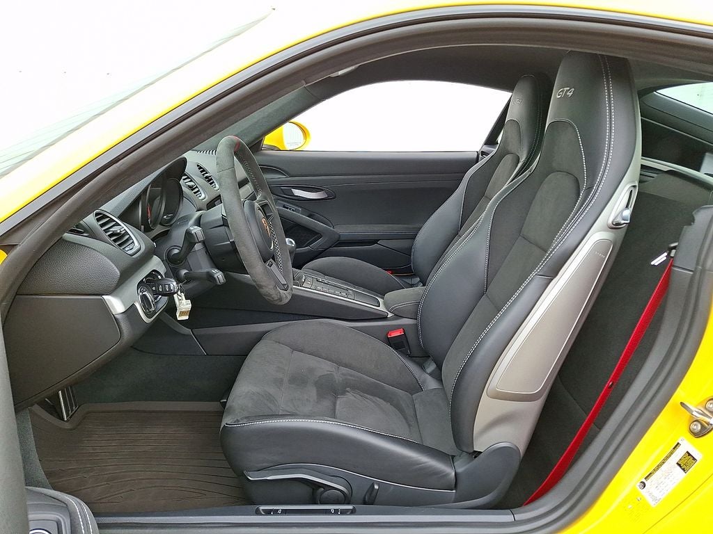 2023 Porsche 718 Cayman GT4