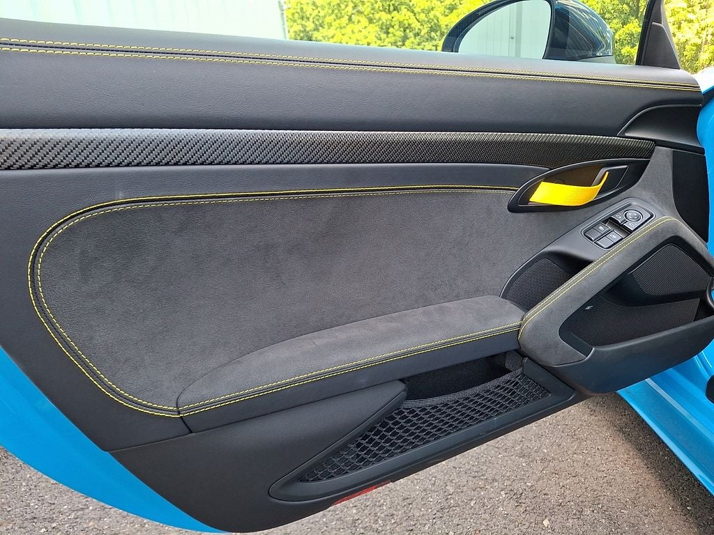 2025 Porsche 718 Cayman GT4 RS