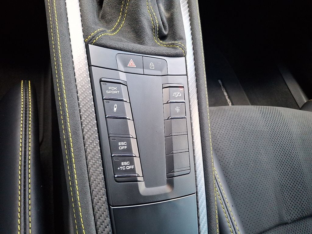 2025 Porsche 718 Cayman GT4 RS