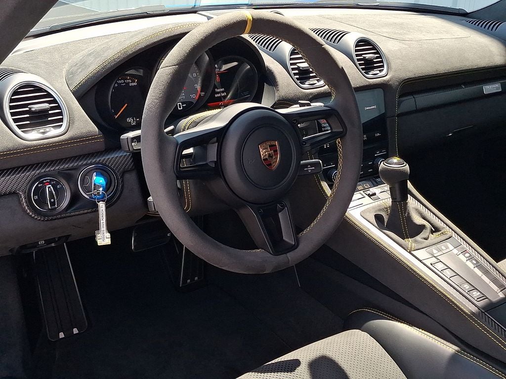 2025 Porsche 718 Cayman GT4 RS