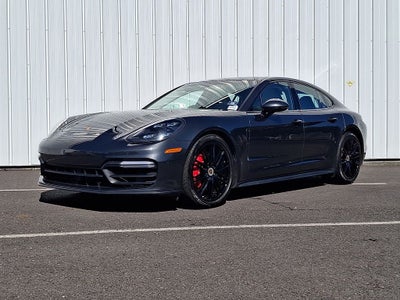 2019 Porsche Panamera GTS